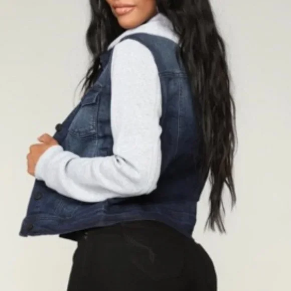 Cute jean jacket with hoodie size S - Picture 2 of 2